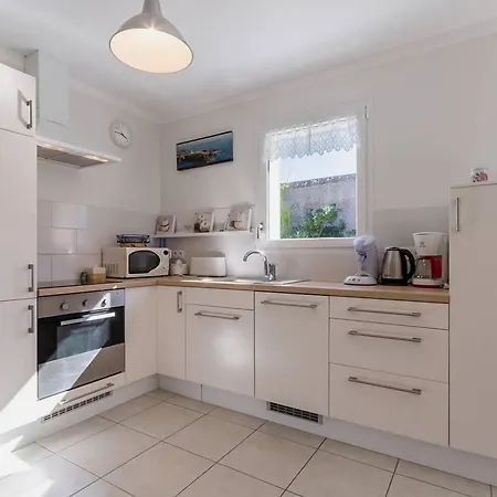 Maison De Charme A Avec Jardin, Proche Des Plages Et Commerces, Clim Et Wifi Inclus - Fr-1-306-1038 *