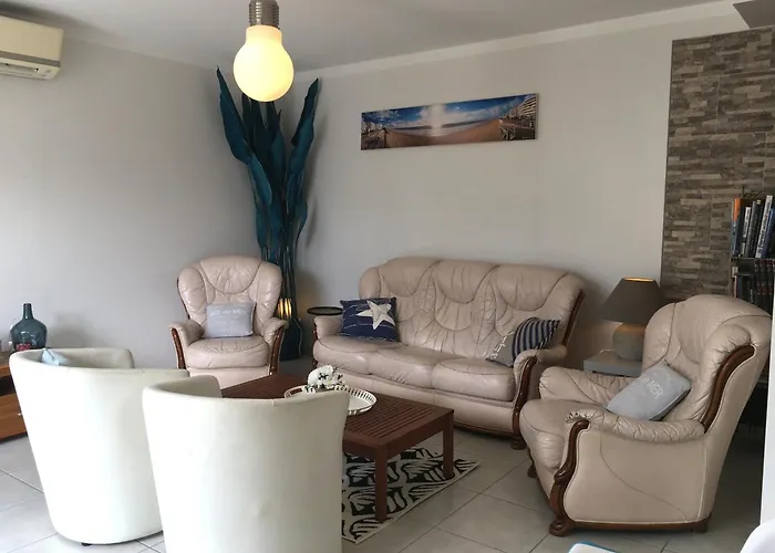 Casa vacanze Maison De Charme à Avec Jardin, Proche Des Plages Et Commerces, Clim Et Wifi Inclus - Fr-1-306-1038 *