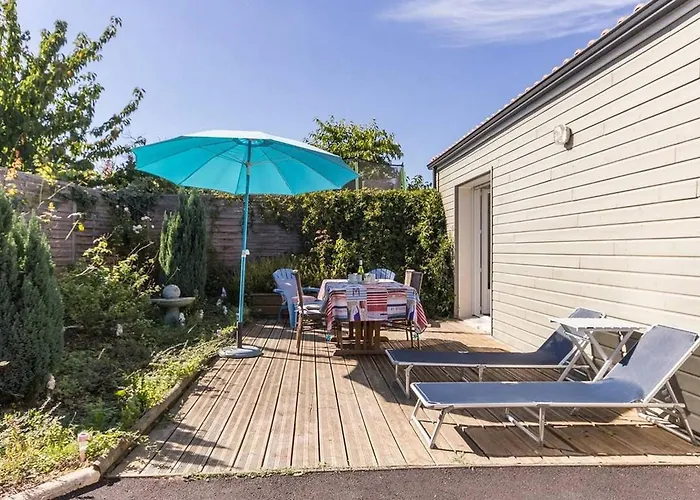 Casa vacanze Maison De Charme à Avec Jardin, Proche Des Plages Et Commerces, Clim Et Wifi Inclus - Fr-1-306-1038 *