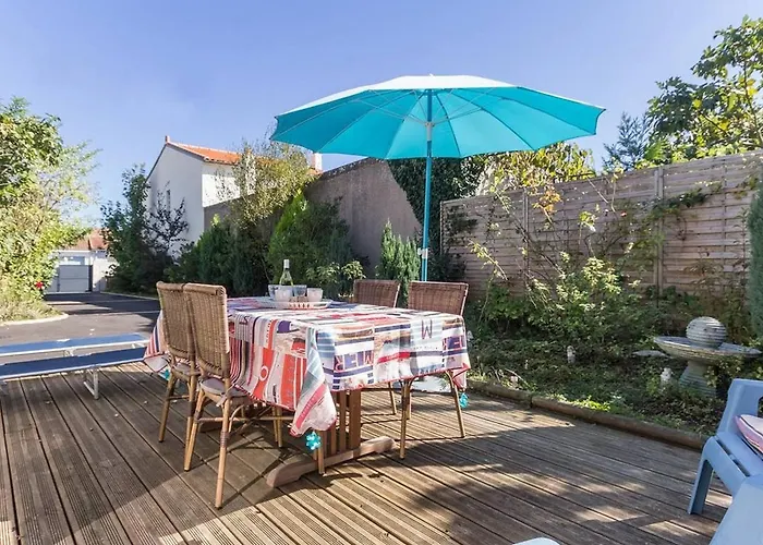 Maison De Charme à Avec Jardin, Proche Des Plages Et Commerces, Clim Et Wifi Inclus - Fr-1-306-1038 Casa vacanze